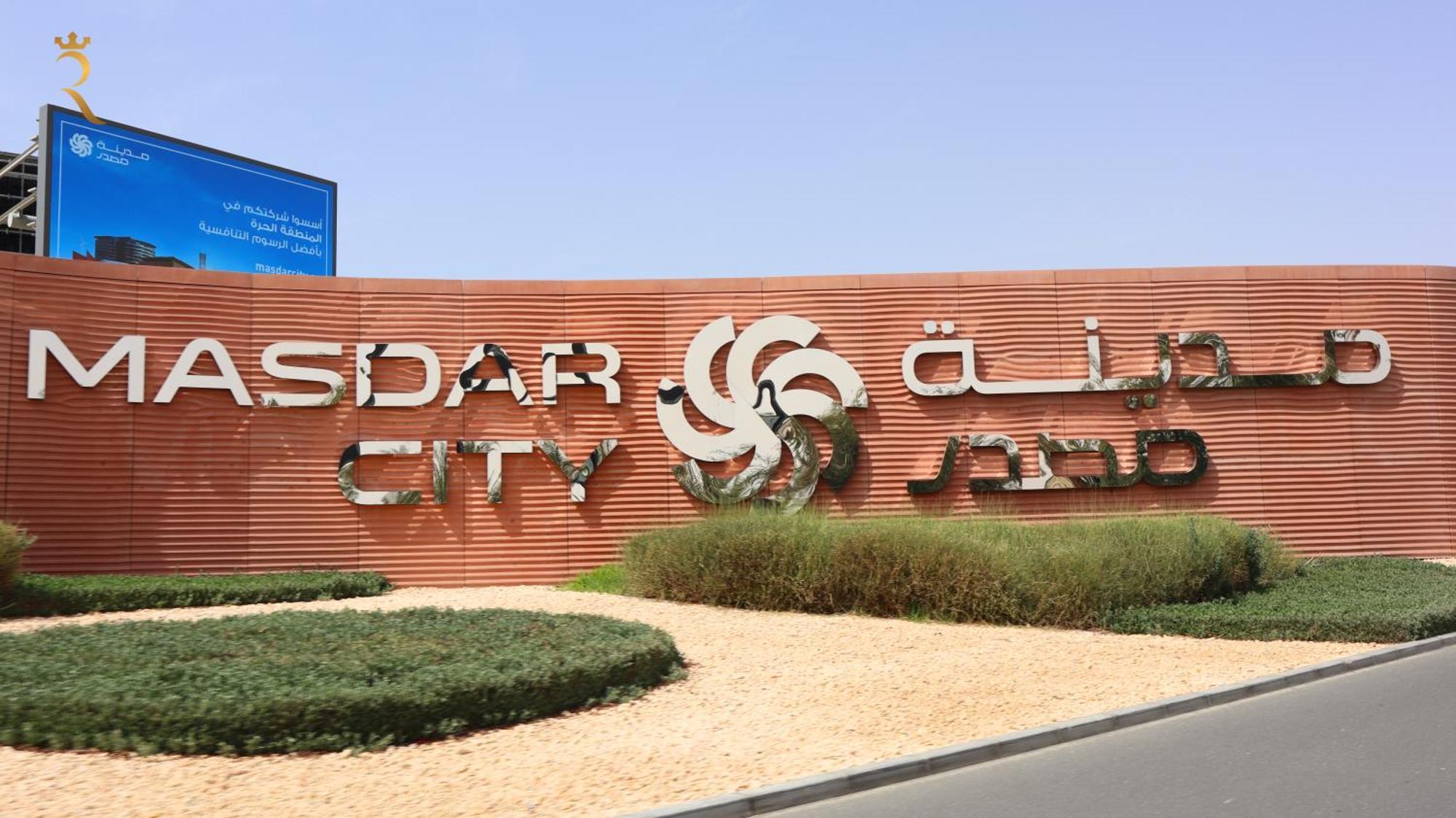 Duplex Elegance Retreat Transit - 2 Bedroom In Masdar Abou Dabi